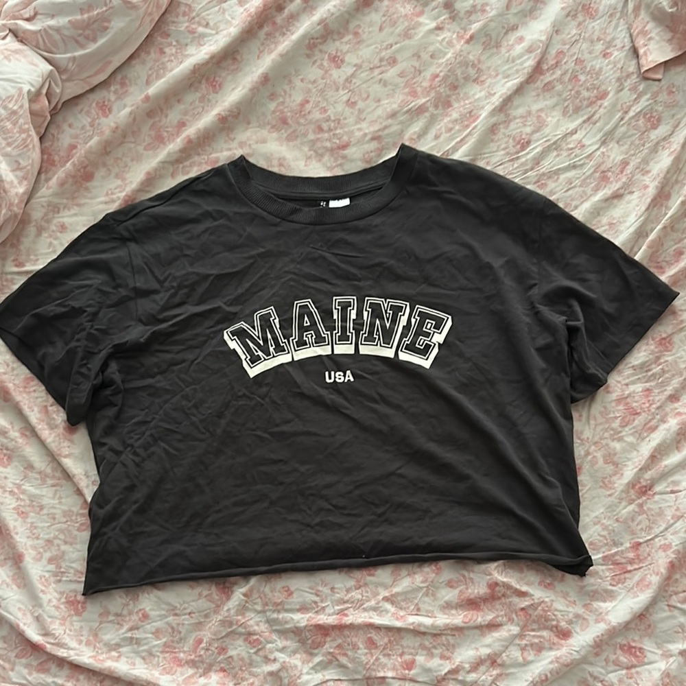 Divided Black Crop Top with White 'Maine USA' Print